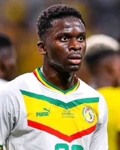   ​Officiel: Bamba Dieng fait son retour dans la tanière après… 